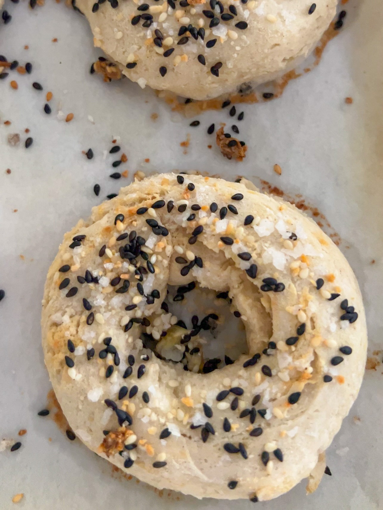 2 ingredient bagels topped with everything seasoning.