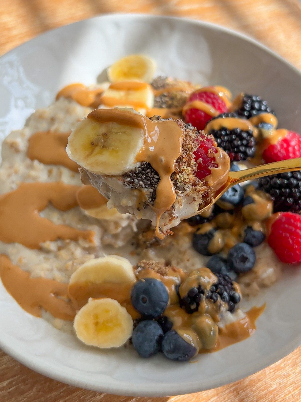 Adding protein to oatmeal can help balance your blood sugar and keep you feeling fuller longer. When combined with healthy fats and fiber from the nut butters, seeds, and berries - a regular bowl of oats becomes a full and filling meal. And the best part, no added artificial sugars or sweeteners are needed!