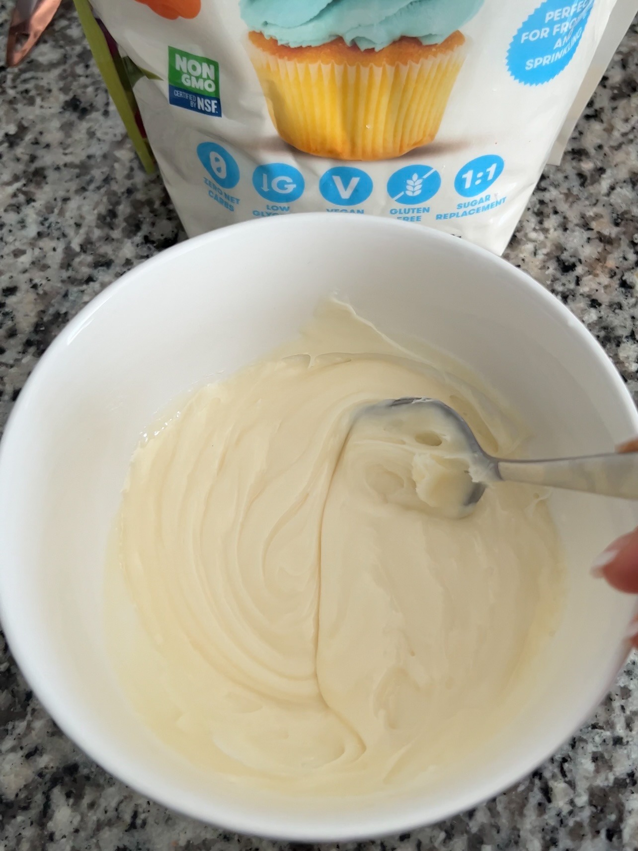 how to make vegan cream cheese frosting