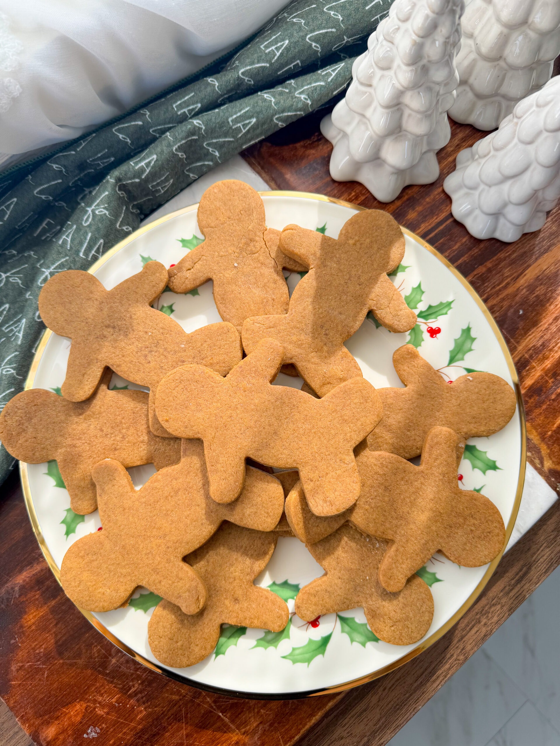 vegan gingerbread cookies