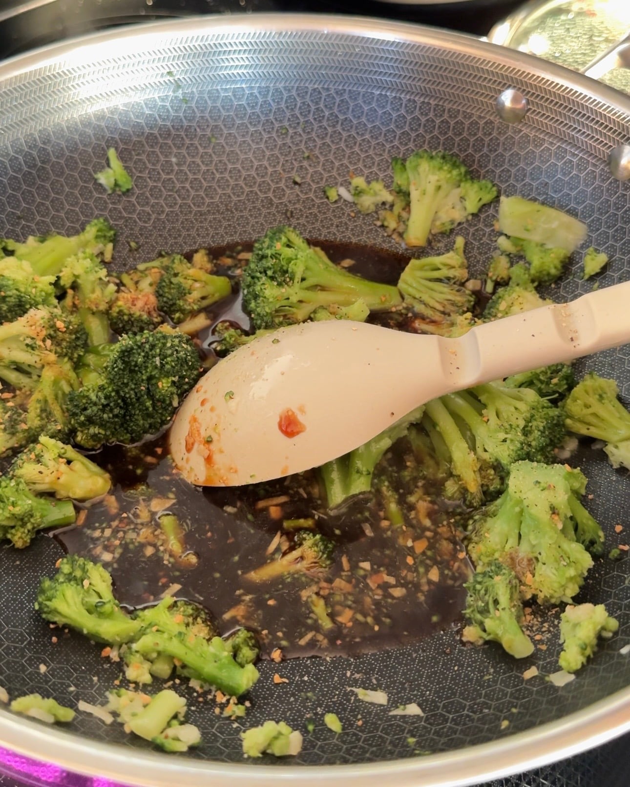 Easy Teriyaki Chicken - Prepping the broccoli